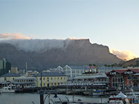 Kapstadt: Waterfront mit Tafelberg